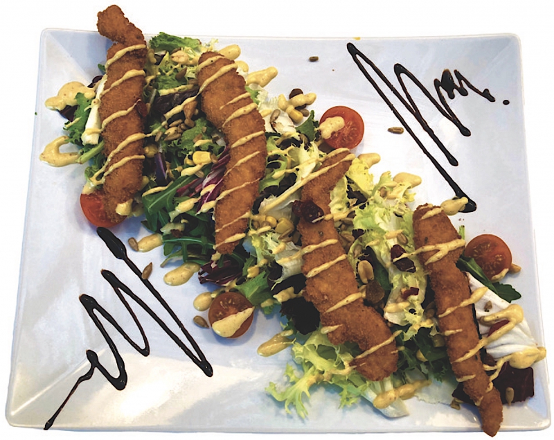 Salade de poulet avec sauce aux figues