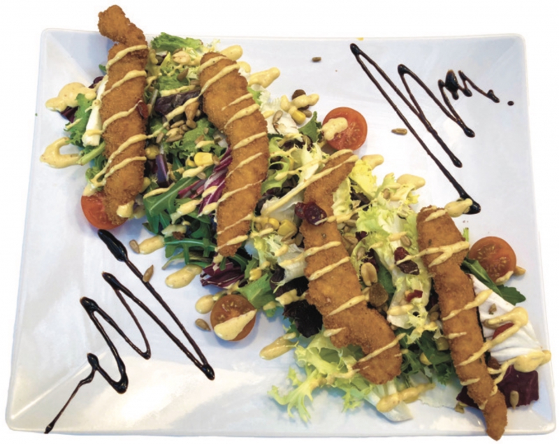 Salade de poulet avec sauce aux figues